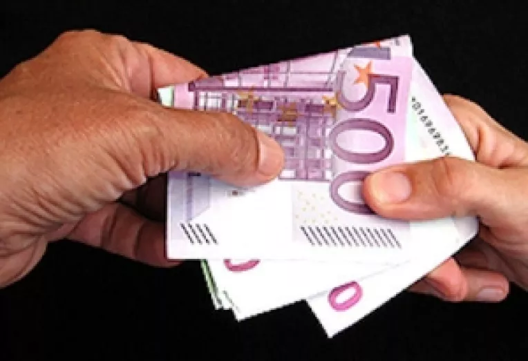 Basescu si Baconschi au degradat inutil, injust si cu premeditare relatiile Romaniei cu Franta si Germania