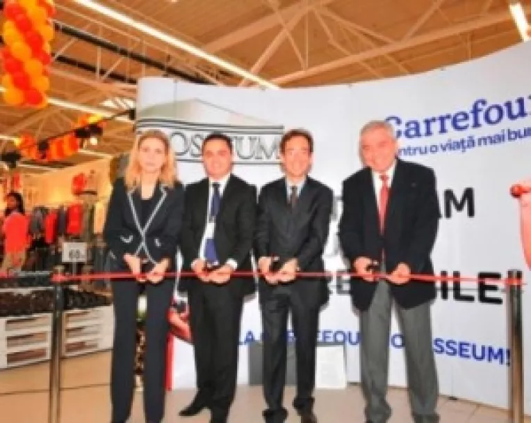 Carrefour deschide un nou hipermarket, la mall-ul Colosseum din Chitila