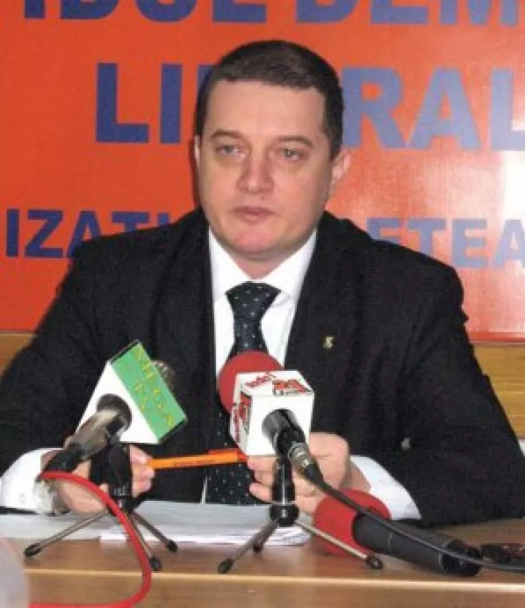 Cosmin Paun, sub semnul lui "NU"