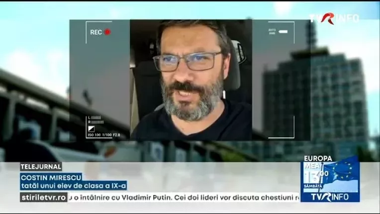 Elevii de liceu invata din manuale de informatica invehite