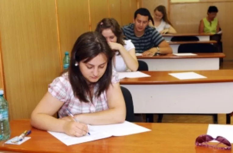 Evaluare Nationala 2018: Azi incep testarile pentru elevii claselor a VIII-a