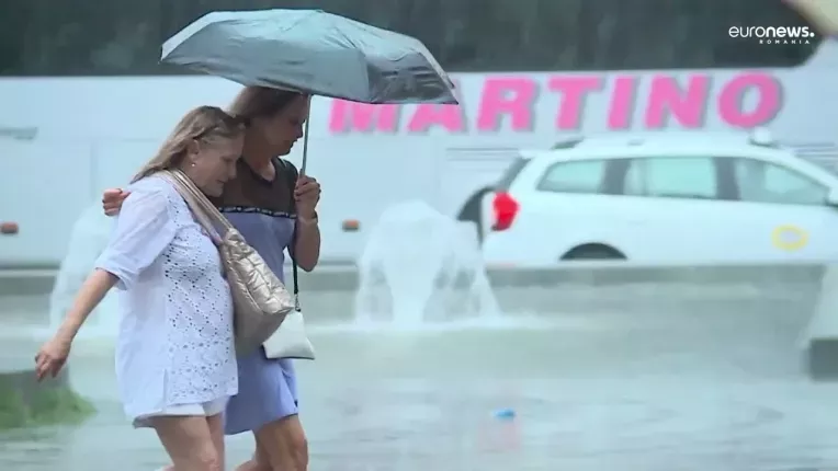 Furtuni in Spania si Italia, incendii in Grecia. Un nou focar a izbucnit pe insula Andros