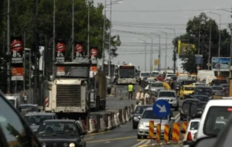 In loc de autostrada: Modernizarea drumului Bucuresti-Giurgiu, cu trafic restrictionat pe o banda timp de 2 ani 