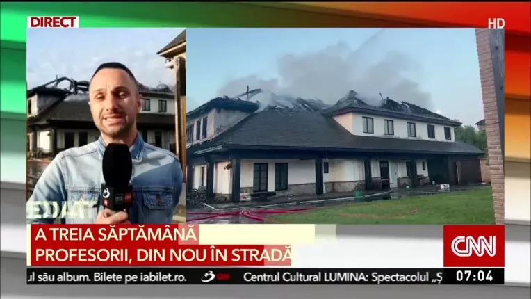 Incendiu urias la Manastirea Turnu din Prahova. Zeci de pompieri au intervenit pentru a stinge focul