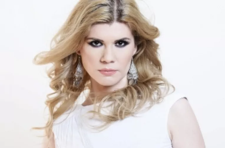 Insarcinata in sapte luni, Diana Matei a vandut 2000 de bilete la Beraria H!