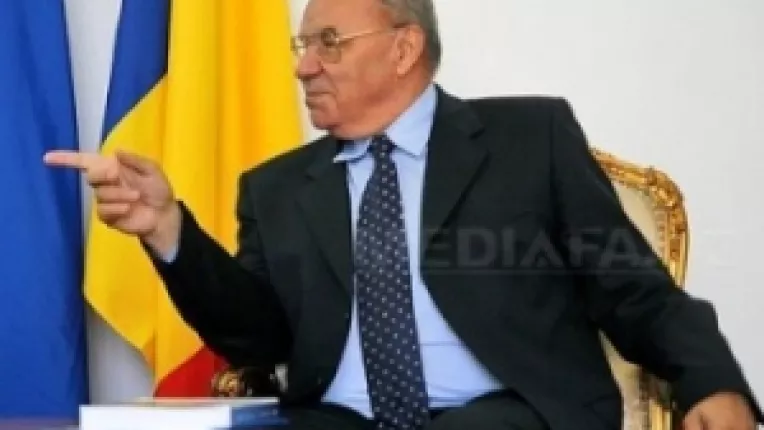 Ministrul Marga le bate obrazul vest-europenilor care il gireaza pe Basescu