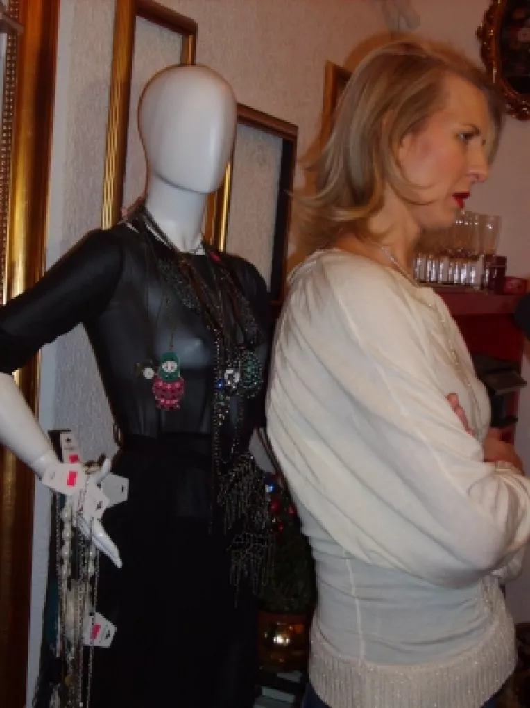 Monica Iagar: "De obicei, ma aranjez in graba si prefer sa apelez la persoane calificate in domeniu!"