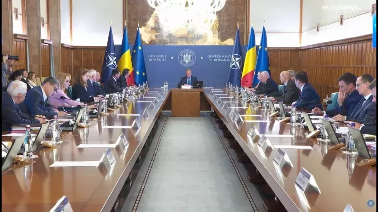 Primarii sunt nemultumiti de inghetarea salariilor si blocarea angajarilor la stat