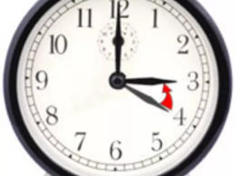 Romania revine duminica, 27 octombrie, la Timpul Legal Roman, ora Europei Orientale