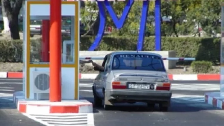 S-a desfiintat taxa de bariera de la intrarea in Mamaia