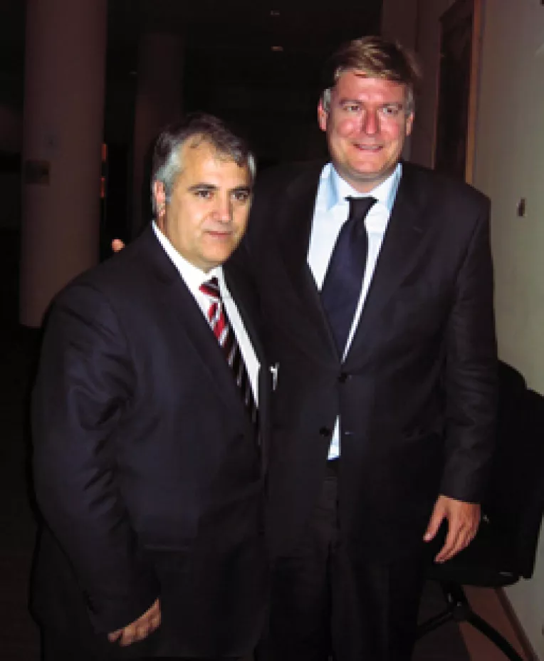 Senatorul PDL Diaspora,  Viorel Badea, a avut convorbiri cu Secretarul General al Partidului Popular European (PPE), Antonio Lopez Isturiz