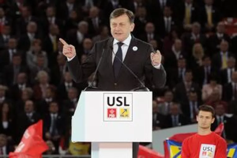 Sondajul Avangarde:  Crin Antonescu ar castiga detasat primul tur al alegerilor prezidentiale